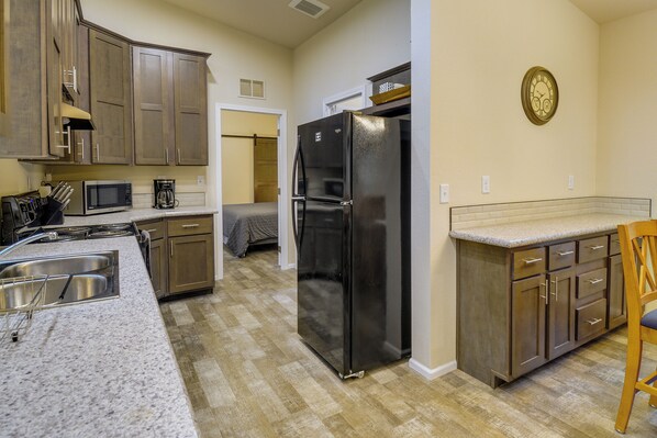 House (2 Bedrooms) | Interior