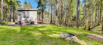 Hoodsport Vacation Rental w/ Private Lake Access!