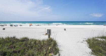 Breezy PCB Vacation Rental w/ Lanai, Walk to Ocean