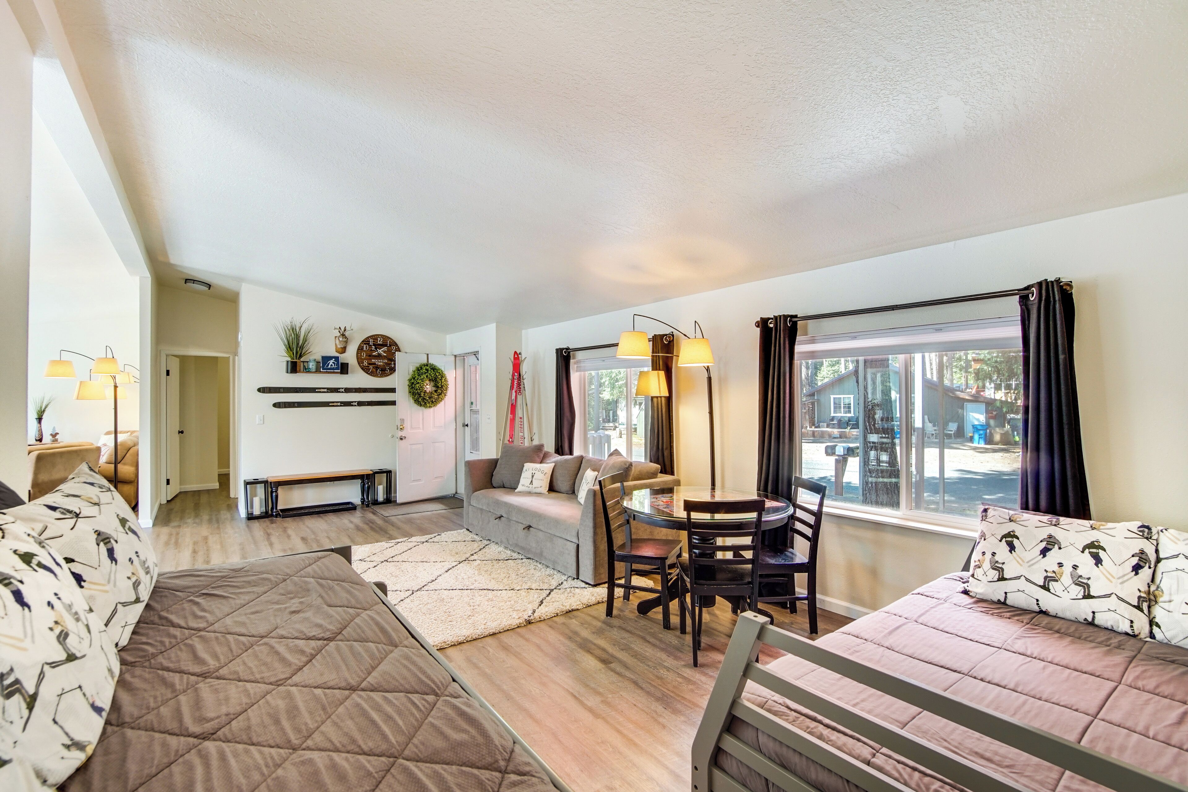 House (2 Bedrooms) | Interior