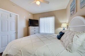 Interior - Panama City Beach Condo: Balcony w/ Ocean Views! (Panama City Beach)
