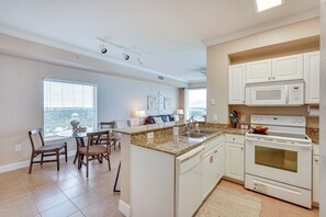 Interior - Panama City Beach Condo: Balcony w/ Ocean Views! (Panama City Beach)