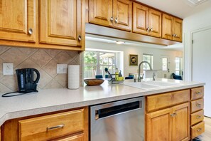 Microwave, oven, stovetop, dishwasher