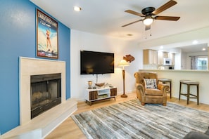 Apartment (2 Bedrooms) | Interior - Branson Condo w/ Screened Patio, Pool Access (Branson)