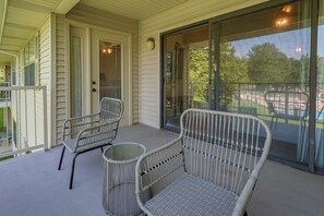 Apartment (2 Bedrooms) | Interior - Inviting Branson Condo w/ Community Pool + Hot Tub (Branson)