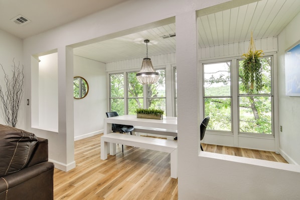 Apartment (2 Bedrooms) | Interior - Modern Branson Condo on Thousand Hills Golf Course (Branson)