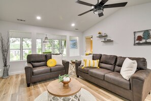 Apartment (2 Bedrooms) | Interior - Modern Branson Condo on Thousand Hills Golf Course (Branson)