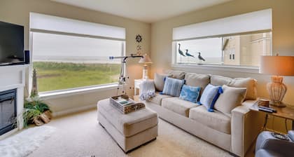 Walk to Beach: Panoramic Splendor Westport Condo