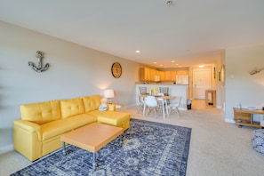 Apartment (2 Bedrooms) | Interior - Westport Vacation Rental: Walk to Beach! (Westport)