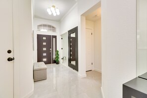 Interior - Modern & Pet-friendly Austin Vacation Rental! (Austin)