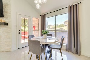 Hus (3 Bedrooms) | Innvendig