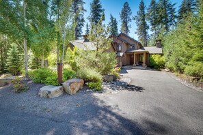 House (3 Bedrooms) | Interior - Luxury Home in Suncadia Hot Tub + Fire Pit! (Cle Elum)