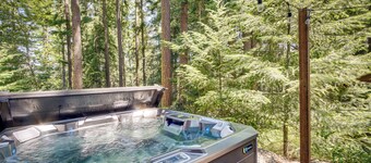 Unwind in Cle Elum: Hot Tub & Cozy Fireplace!