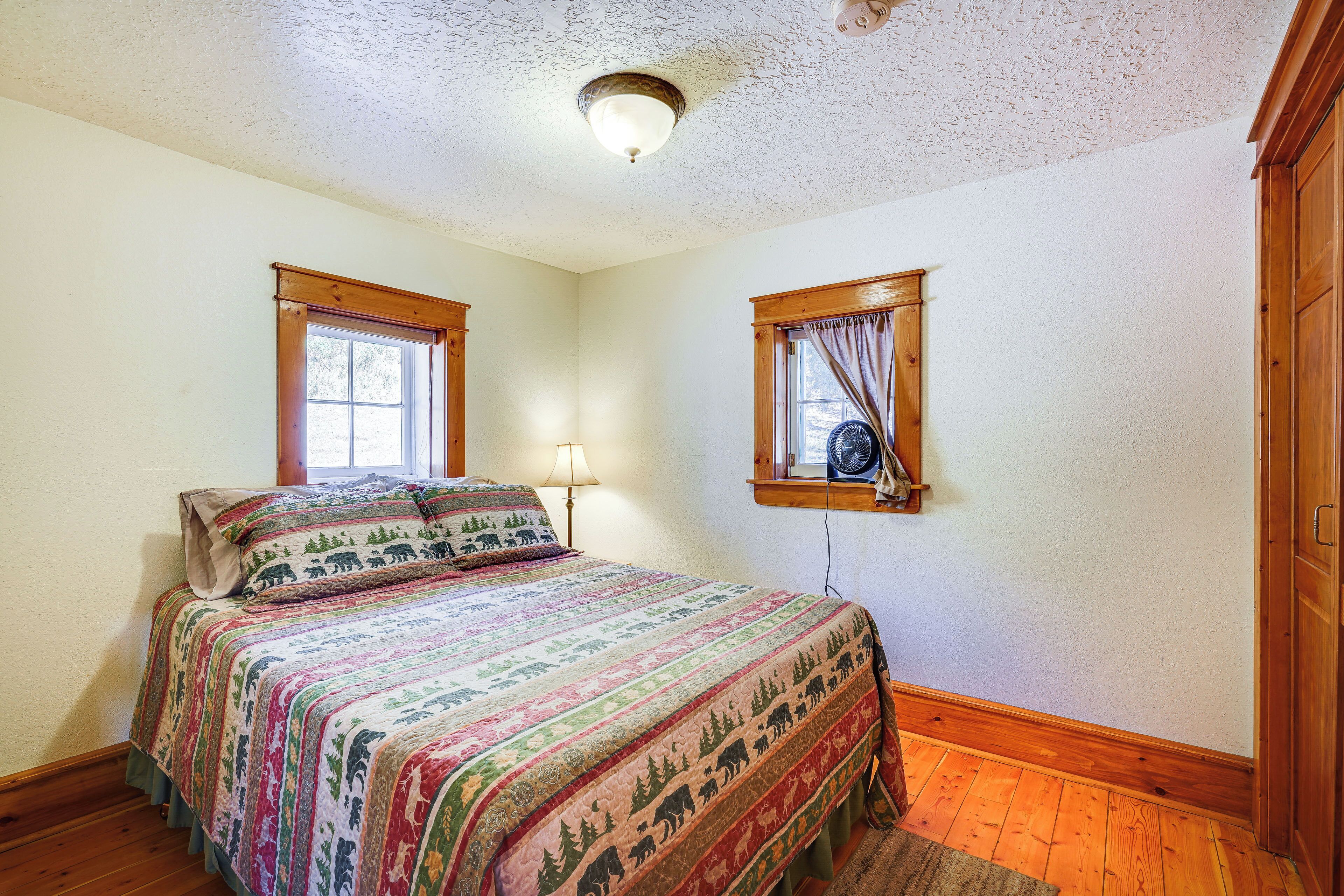 House (2 Bedrooms) | Interior