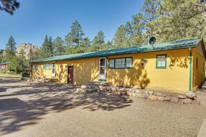 House (2 Bedrooms) | Interior - Colorado Cabin Near Monument Lake! (Weston)