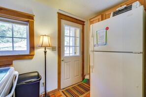 House (2 Bedrooms) | Interior - Colorado Cabin Near Monument Lake! (Weston)