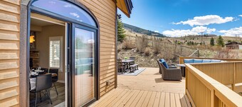 8 Mi to Keystone: Home w/ Hot Tub in Dillon