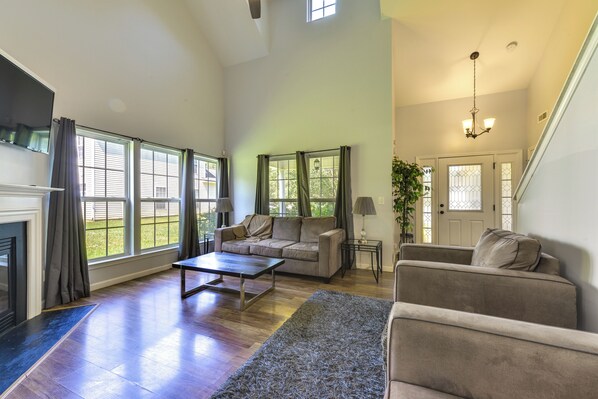House (4 Bedrooms) | Interior