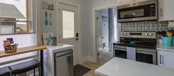 Washington Home - Hot Tub, Fire Pit & Near Beaches