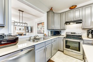 Apartment (3 Bedrooms) | Private kitchen