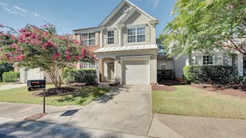 Appartement (3 Bedrooms) | Façade de lâhĂ©bergement
