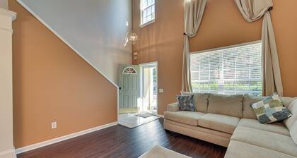 Charlotte Townhome w/ Deck: 18 Mi to Downtown!