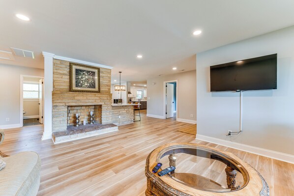 House (3 Bedrooms) | Interior