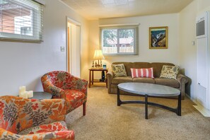 Interior - Quaint Cody Cottage w/ Grill: Walk to Downtown! (Cody)