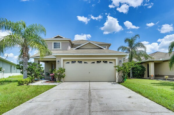 House (5 Bedrooms) | Front of property - 2 Mi to Epperson Lagoon: Home w/ Private Yard (Wesley Chapel)