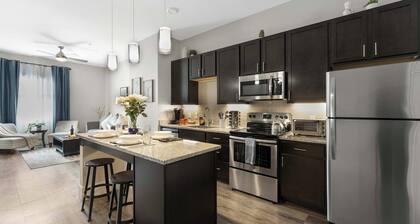 5 Mi to Red Rocks! Updated Home Near Hiking Trails