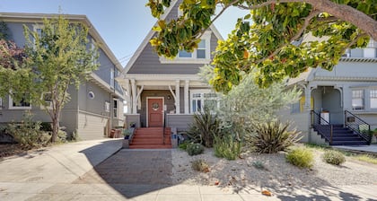 Oakland Vacation Rental ~ 10 Mi to San Francisco!