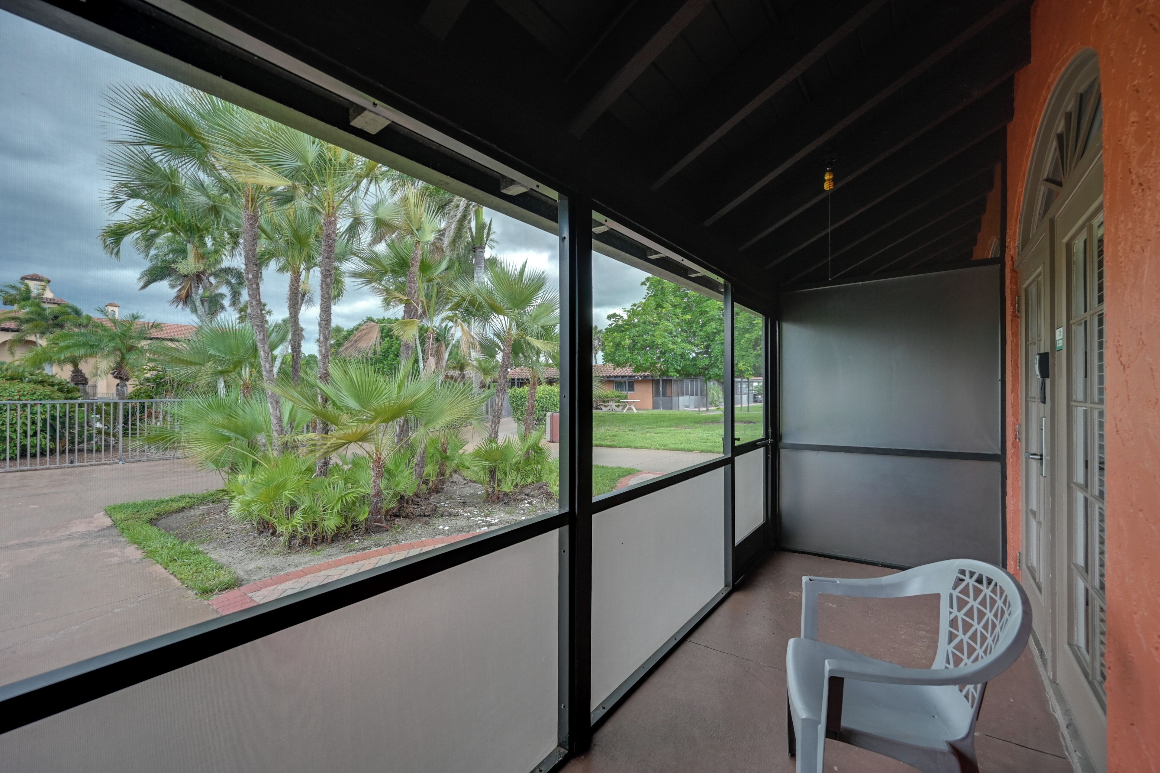 Apartment (0 Bedroom) | Interior