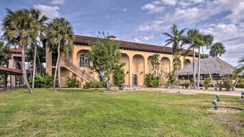 Apartment (0 Bedroom) | Interior