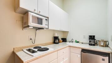 Apartment (0 Bedroom) | Interior