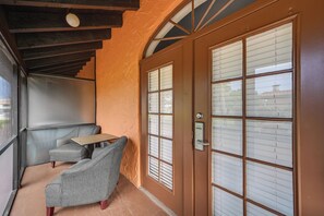 Apartment (0 Bedroom) | Interior - Naples Studio Retreat w/ Resort Pool! (Naples)