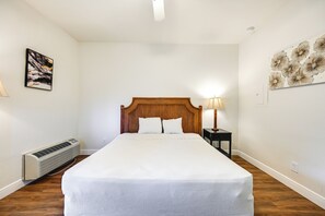 Apartment (0 Bedroom) | Interior