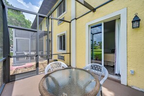 Apartment (0 Bedroom) | Interior - Resort Studio w/ Community Pool in Naples! (Naples)