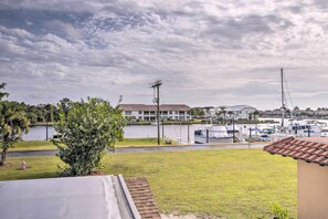 Interior - Naples Hideaway w/ Resort Amenities & Porch! (Naples)