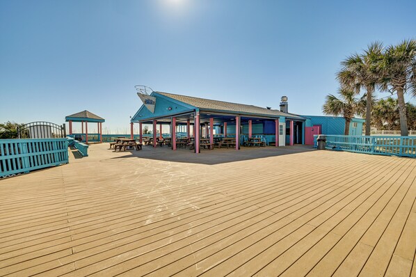 Apartment (1 Bedroom) | Interior - On-site Ocean Access: Myrtle Beach Resort Condo! (Myrtle Beach)