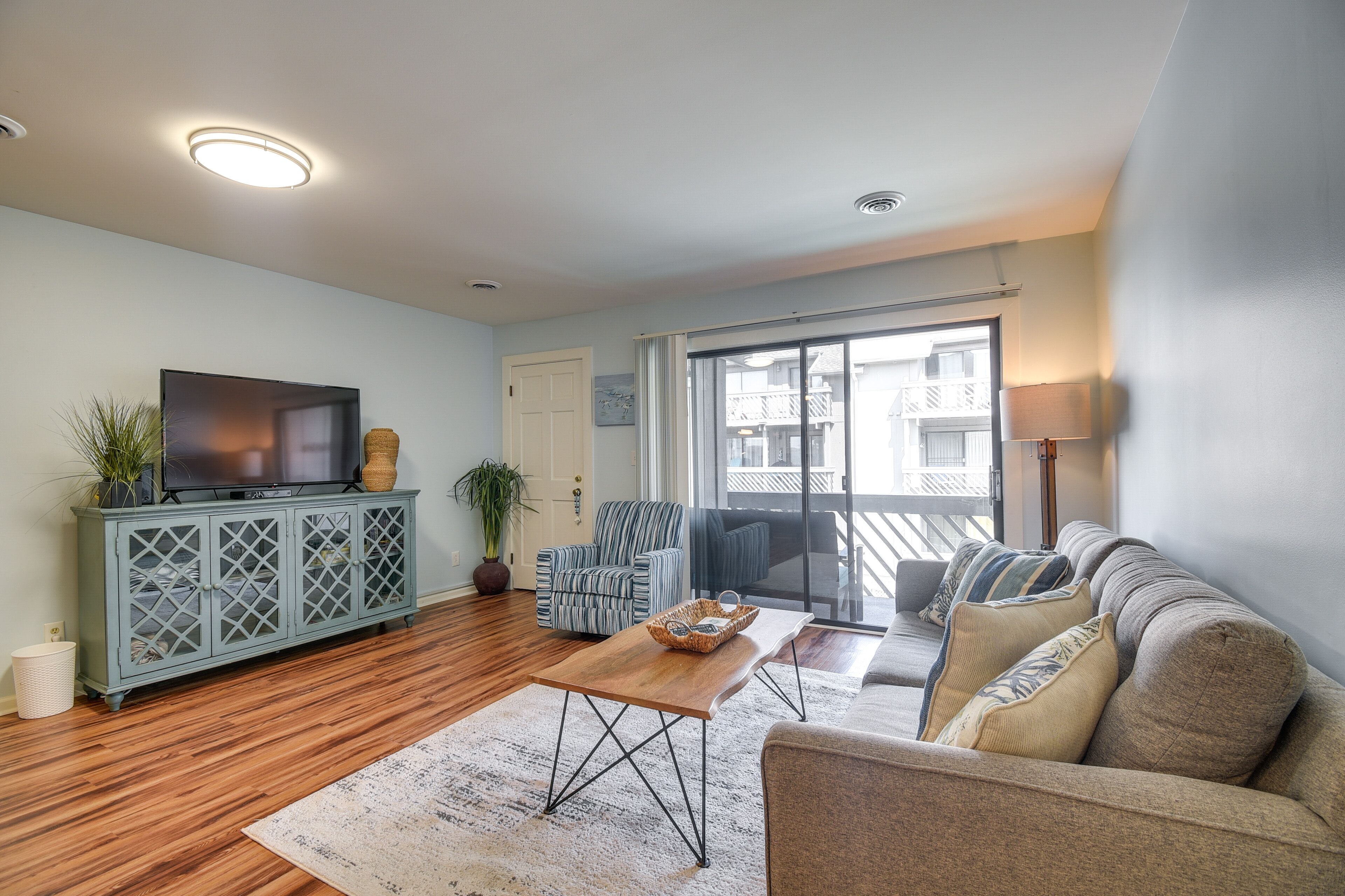 Apartemen (1 Bedroom) | Area keluarga | Buku