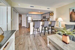 Apartment (2 Bedrooms) | Interior - Oceanfront Myrtle Beach Condo w/ Pools & Hot Tubs (Myrtle Beach)