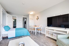 Apartment (1 Bedroom) | Interior - Myrtle Beach Condo w/ Ocean View + Pool Access! (Myrtle Beach)