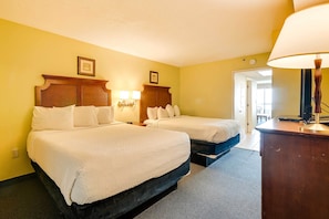 Apartment (1 Bedroom) | 1 bedroom, bed sheets - Oceanfront Myrtle Beach Condo w/ Resort Amenities! (Myrtle Beach)