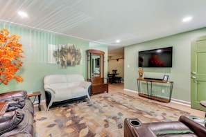House (5 Bedrooms) | Interior - Pet-friendly Gem w/ Private Yard in Westminster! (Westminster)
