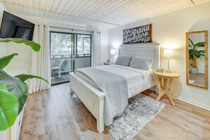 Apartment (2 Bedrooms) | Interior - Walk to Shore: Condo w/ Balconies in Myrtle Beach! (Myrtle Beach)