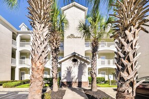 Apartment (2 Bedrooms) | Interior - ~ 6 Mi to Ocean w/ Pool & Golf: Myrtle Beach Condo (Myrtle Beach)
