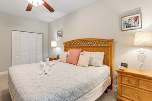 Apartment (2 Bedrooms) | Interior - ~ 6 Mi to Ocean w/ Pool & Golf: Myrtle Beach Condo (Myrtle Beach)