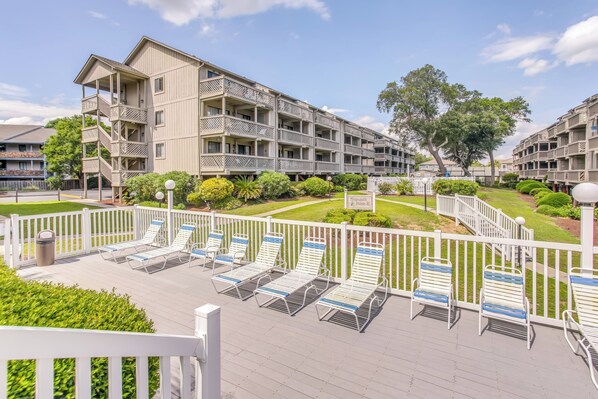 Interior - Private Pool-view Balcony: Myrtle Beach Condo! (Myrtle Beach)