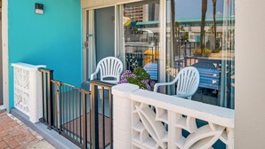 Unclassified image, 4 of 26, button - Myrtle Beach Studio w/ Pools, Walk to Beach! (Myrtle Beach)