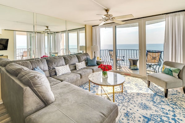 Apartment (3 Bedrooms) | Interior - Central Myrtle Beach Condo w/ Ocean-view Balcony! (Myrtle Beach)